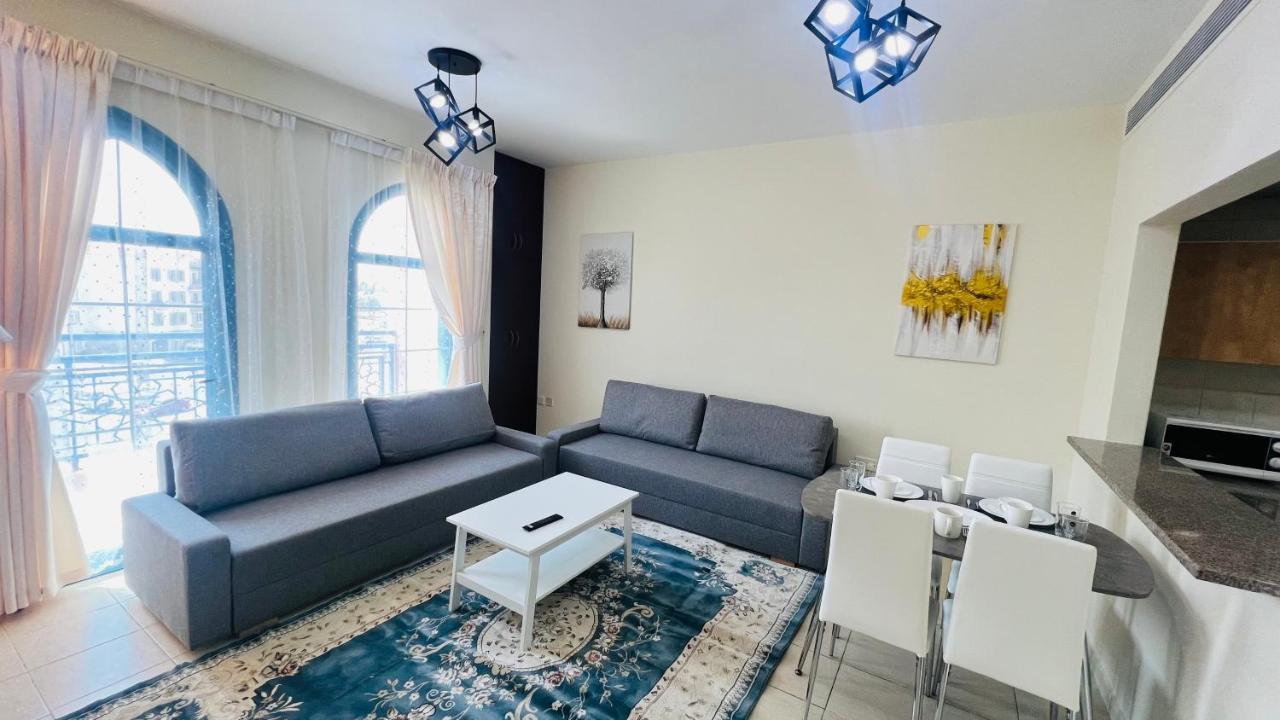 דובאי Newly Furnished Cozy One Bed Room Apartment 2 Bathroom City View מראה חיצוני תמונה