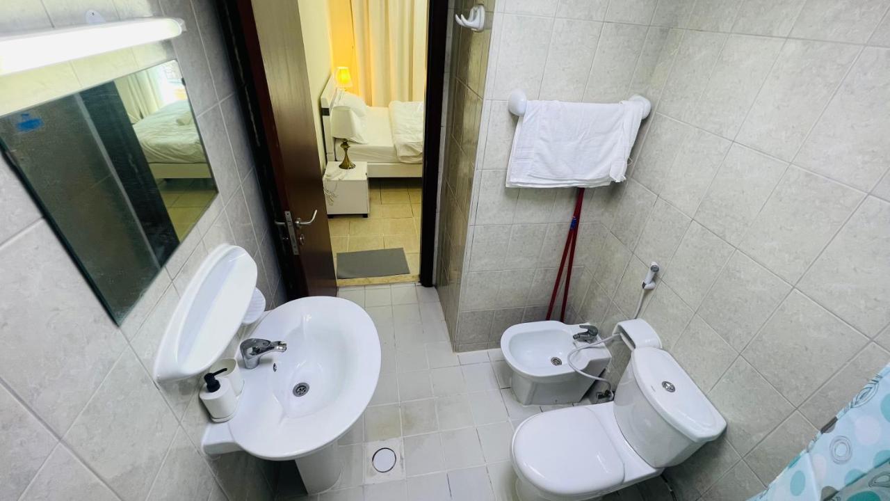 דובאי Newly Furnished Cozy One Bed Room Apartment 2 Bathroom City View מראה חיצוני תמונה