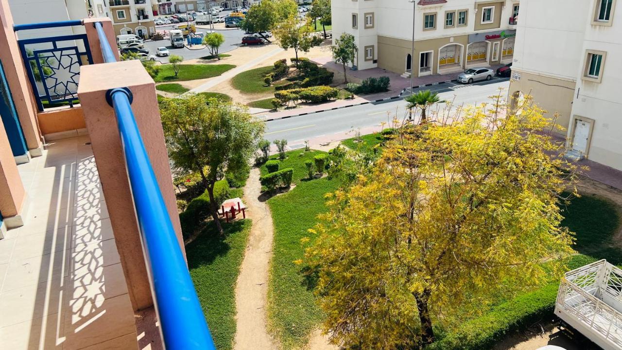 דובאי Newly Furnished Cozy One Bed Room Apartment 2 Bathroom City View מראה חיצוני תמונה