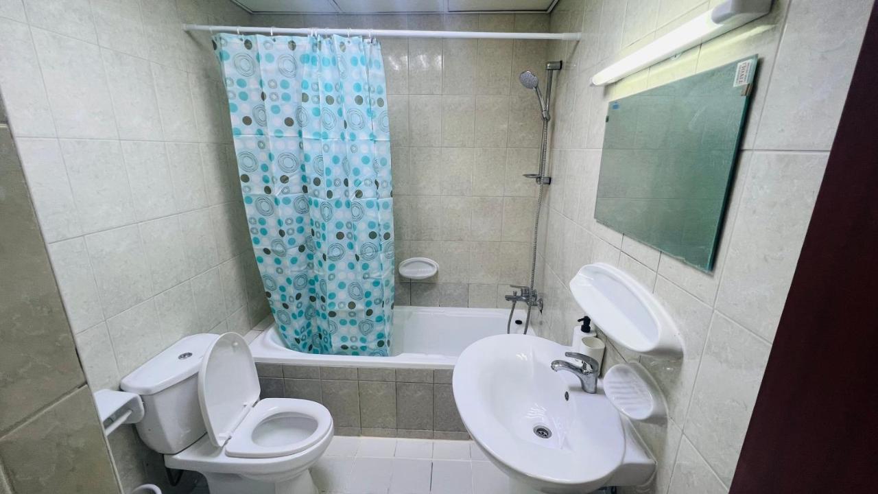 דובאי Newly Furnished Cozy One Bed Room Apartment 2 Bathroom City View מראה חיצוני תמונה